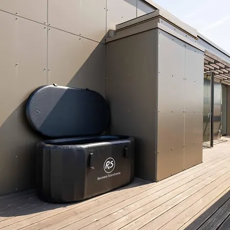 Modern Penthouse With Rooftop In Enghave Brygge Copenhagen